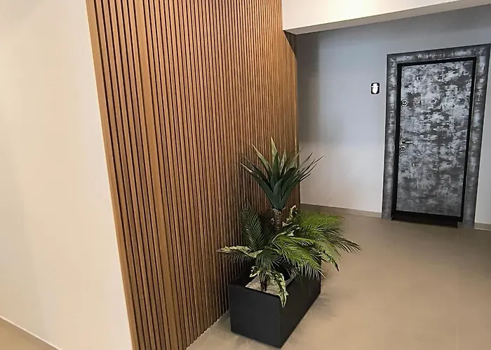 Nazli - 2 Min De Plaja